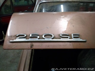 Mercedes-Benz 250 w108 250SE 1967