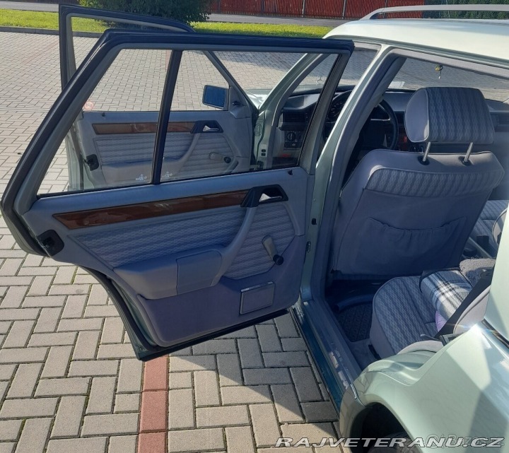 Mercedes-Benz S 2,0 S124 200TE 1990