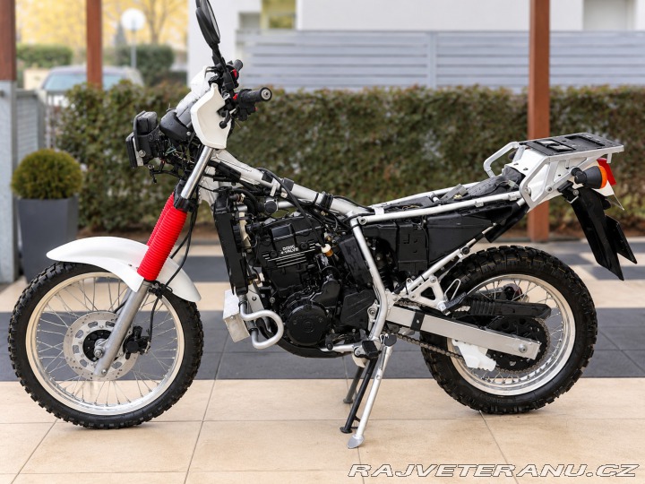 Kawasaki KL R 650 A1 – AUKCE 1987