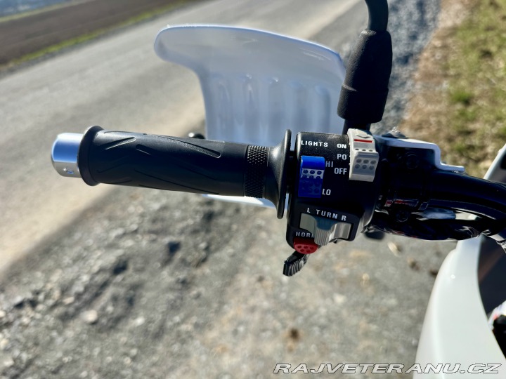 Kawasaki KL R 650 A1 – Raritní verze 1987