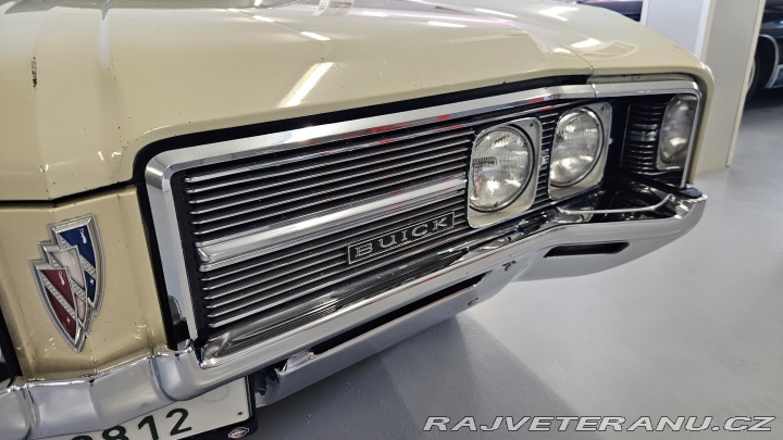 Buick LeSabre -vynikající orig. stav 1968