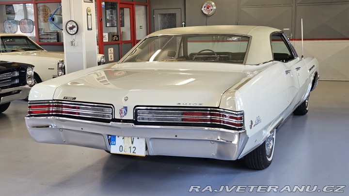 Buick LeSabre -vynikající orig. stav 1968