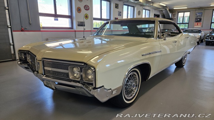 Buick LeSabre -vynikající orig. stav 1968