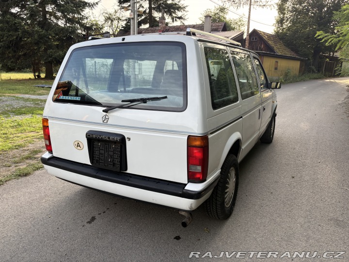 Chrysler Ostatní modely Voyager 3.0 V6 1988
