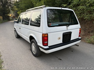 Chrysler Ostatní modely Voyager 3.0 V6 1988