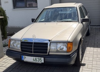 Mercedes-Benz 230 
