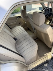 Mercedes-Benz 230 1987