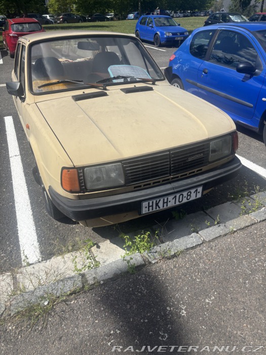 Škoda 120 