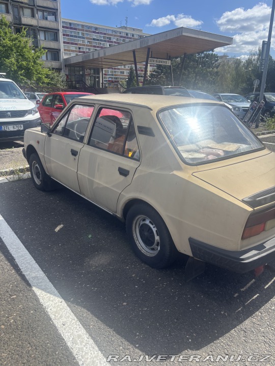 Škoda 120 1987