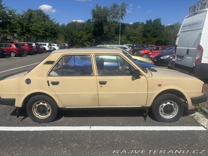 Škoda 120 1987