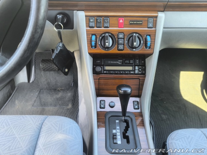 Mercedes-Benz E W 124 1995