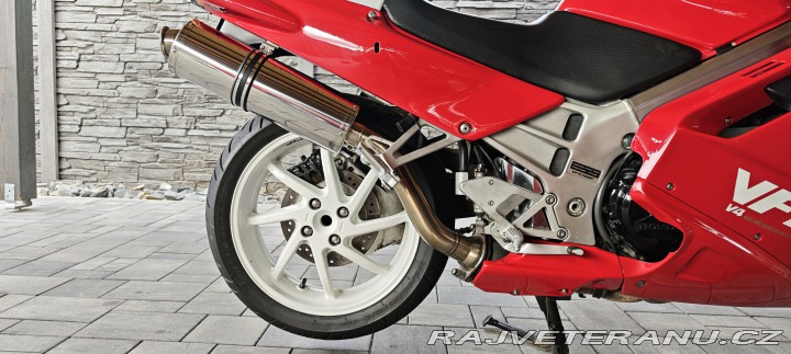 Honda Ostatní modely VFR 750F 1990