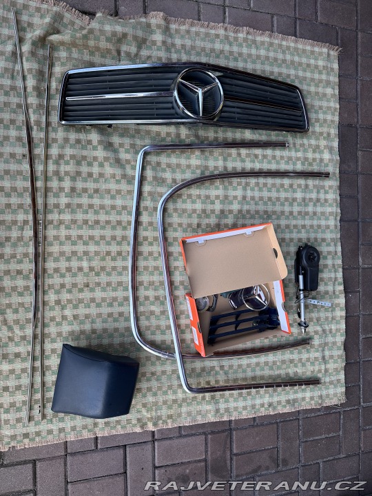 Mercedes-Benz 500 SEC 1990