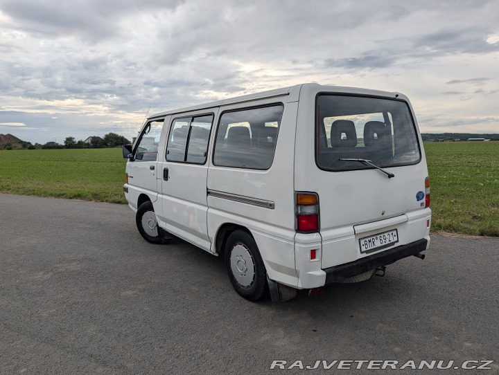 Mitsubishi Ostatní modely L300 1988
