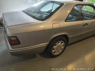 Mercedes-Benz E 124 coupé 1994