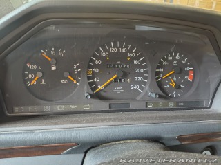 Mercedes-Benz E 124 coupé 1994