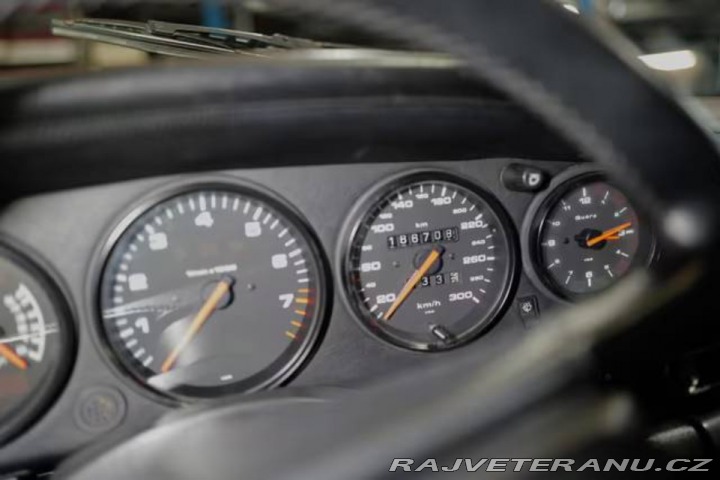 Porsche Ostatní modely 964 Carrera 2 1990