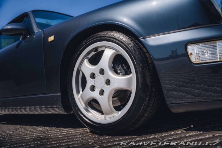 Porsche Ostatní modely 964 Carrera 2 1990