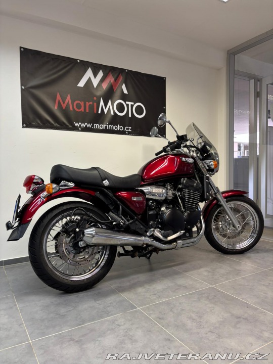 Triumph Ostatní modely Legend 900 TT 2000