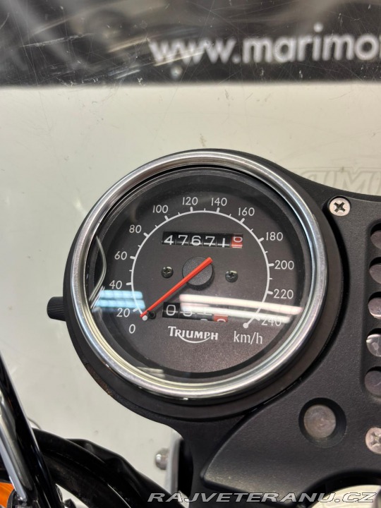 Triumph Ostatní modely Legend 900 TT 2000
