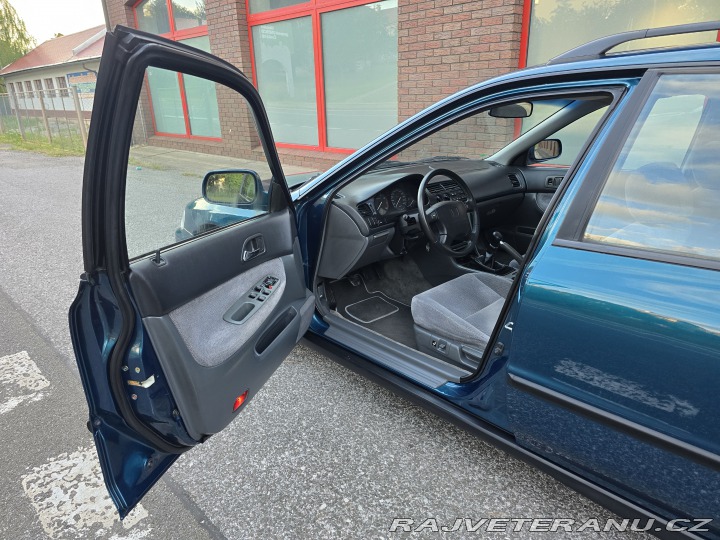 Honda Accord Aerodeck CE7 2.2iES ČR AC 1996