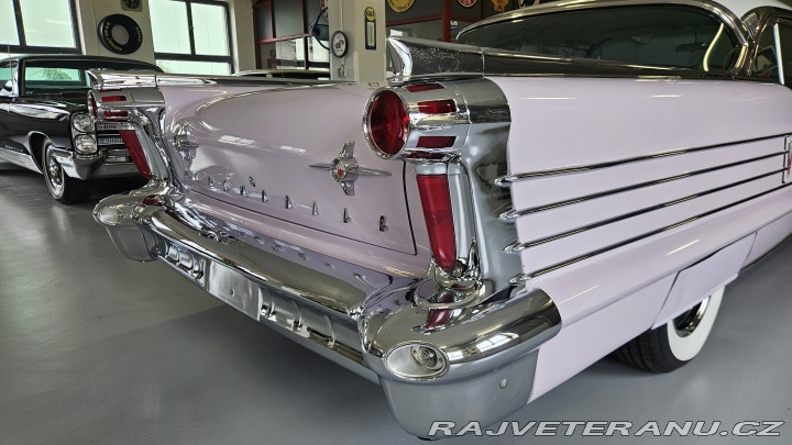 Oldsmobile 98 371 V8 Rocket 1958