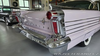 Oldsmobile 98 371 V8 Rocket 1958