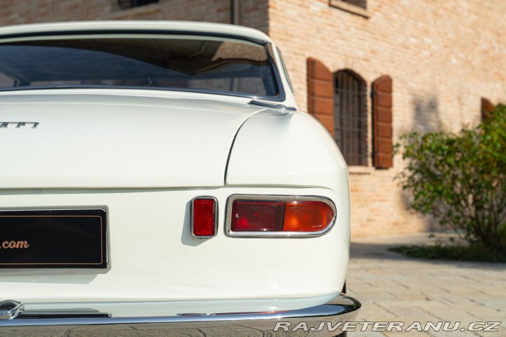 Ferrari 330 GT 2+2 MK I 1964