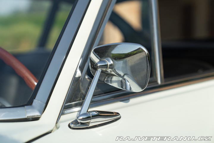 Ferrari 330 GT 2+2 MK I 1964