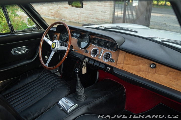 Ferrari 330 GT 2+2 MK I 1964
