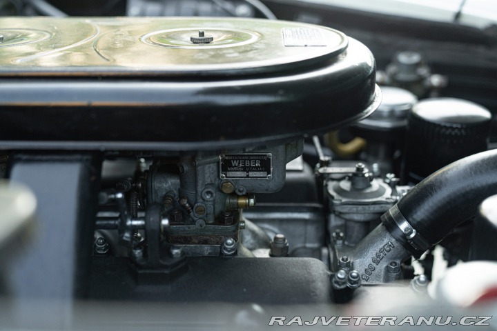 Ferrari 330 GT 2+2 MK I 1964