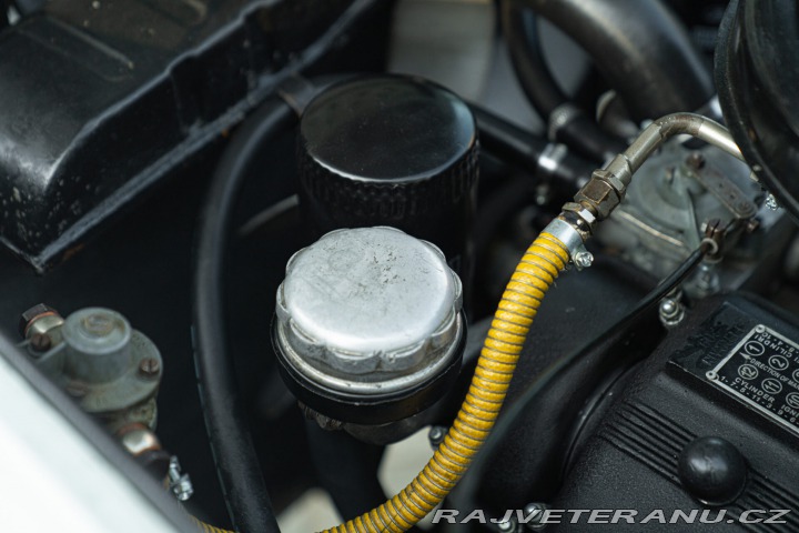 Ferrari 330 GT 2+2 MK I 1964