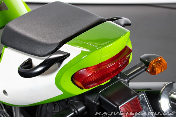 Kawasaki ZX ZX-7R NINJA 1999