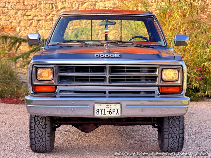 Dodge RAM W250 LE | 5.2 V8 | 4×4 1988