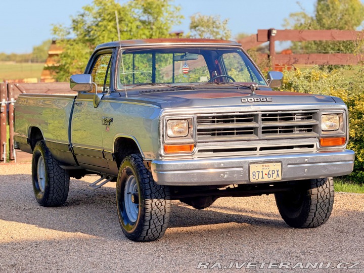 Dodge RAM W250 LE | 5.2 V8 | 4×4 1988