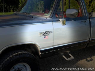 Dodge RAM W250 LE | 5.2 V8 | 4×4 1988