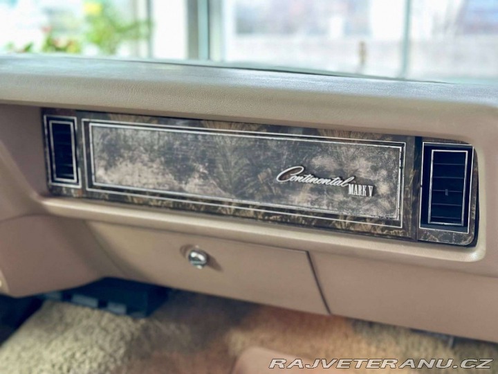 Lincoln Continental Mark V Cartier Designer 1978