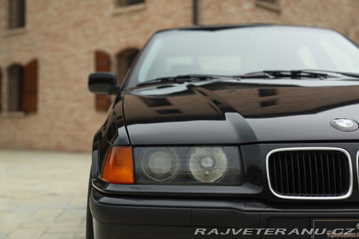 BMW 3 318 IS RACING 1994