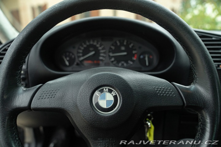 BMW 3 318 IS RACING 1994