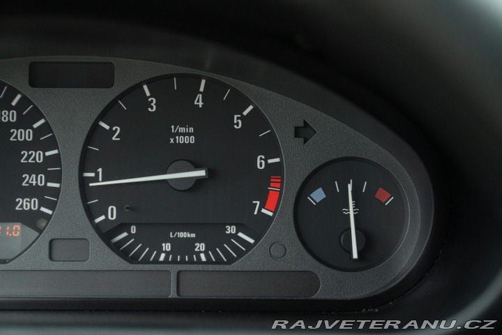 BMW 3 318 IS RACING 1994