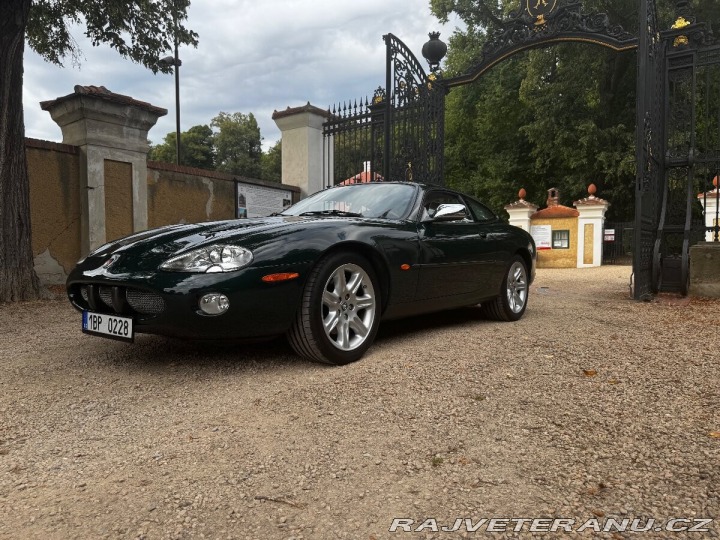 Jaguar XKR 4,0   kompresor 2001