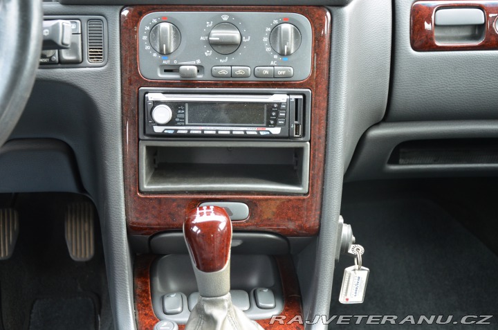 Volvo Ostatní modely V70 2.0T 2000