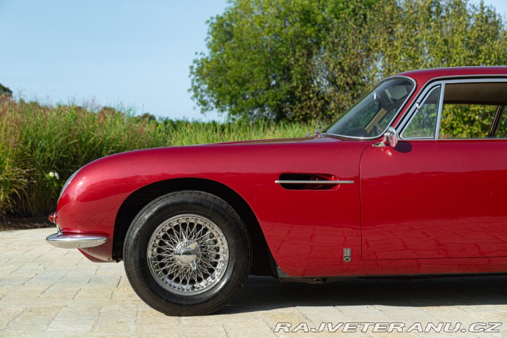 Aston Martin DB DB6 SPORTS SALOON 1968