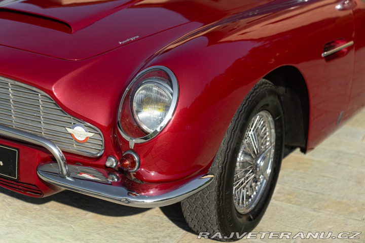 Aston Martin DB DB6 SPORTS SALOON 1968