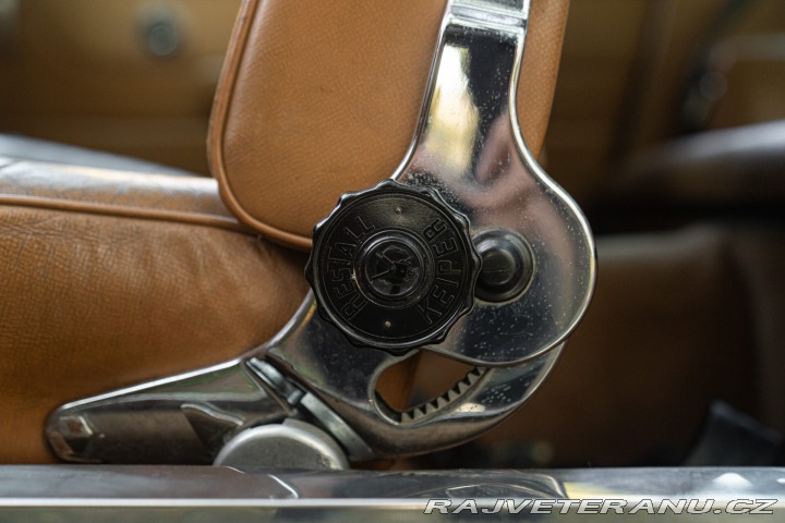 Aston Martin DB DB6 SPORTS SALOON 1968