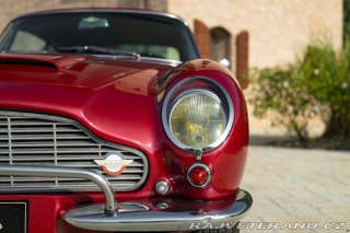Aston Martin DB DB6 SPORTS SALOON 1968