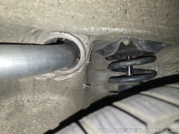 Audi 100 2.3E klima TOP stav 1991