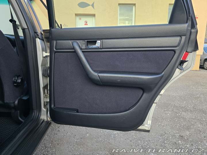 Audi 100 2.3E pětiválec A/C krásná 1991