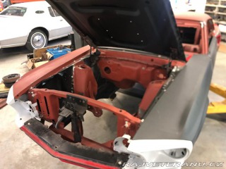 Ford Mustang Mach1 manuál 1969