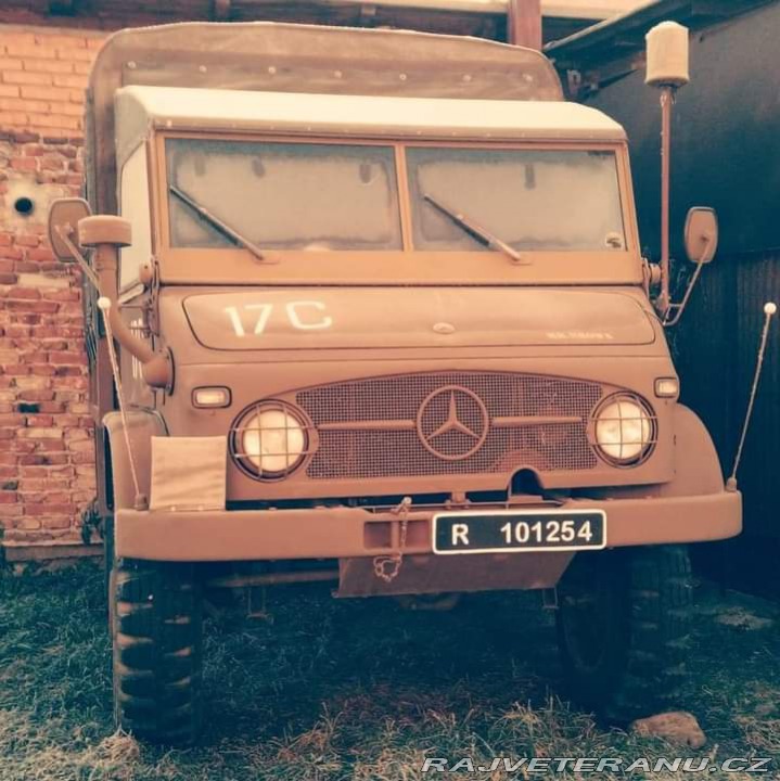 Mercedes-Benz Unimog 404s 1968